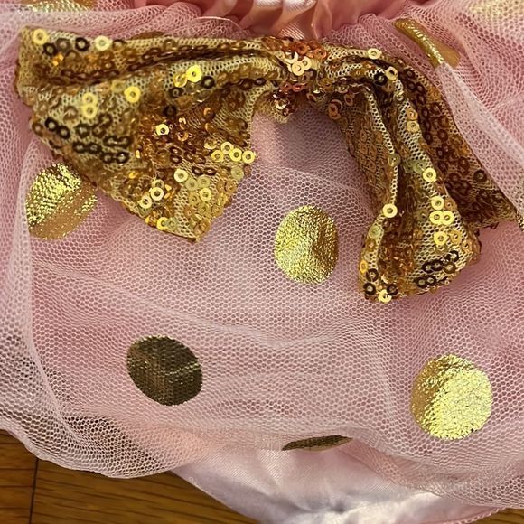 shein • pink tutu with gold polka dots • gold glitter bow • size 4T • 5/$25 - Picture 2 of 6